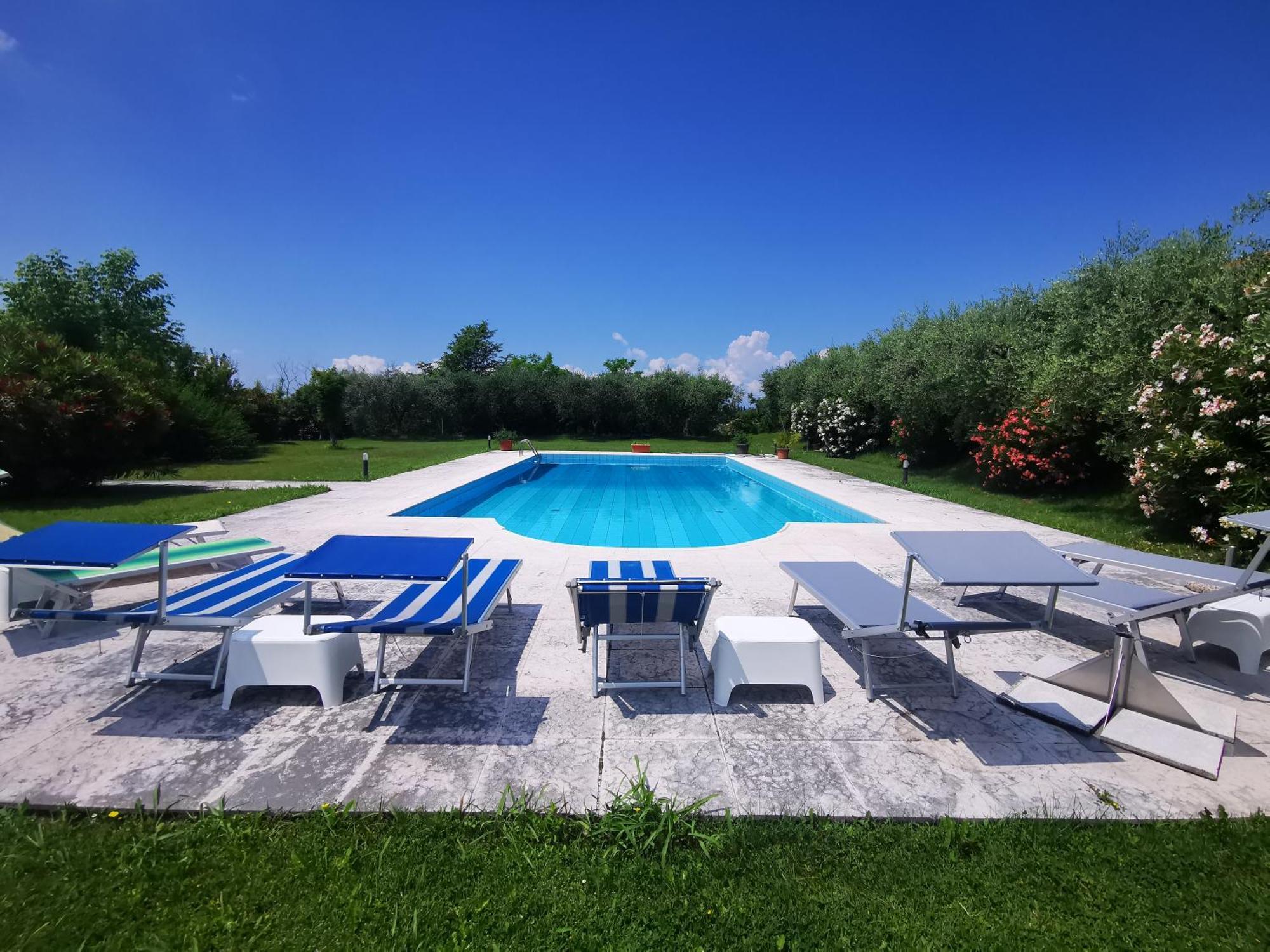 Casa Ghirlanda Con Piscina E Campo Da Tennis Лацизе Экстерьер фото