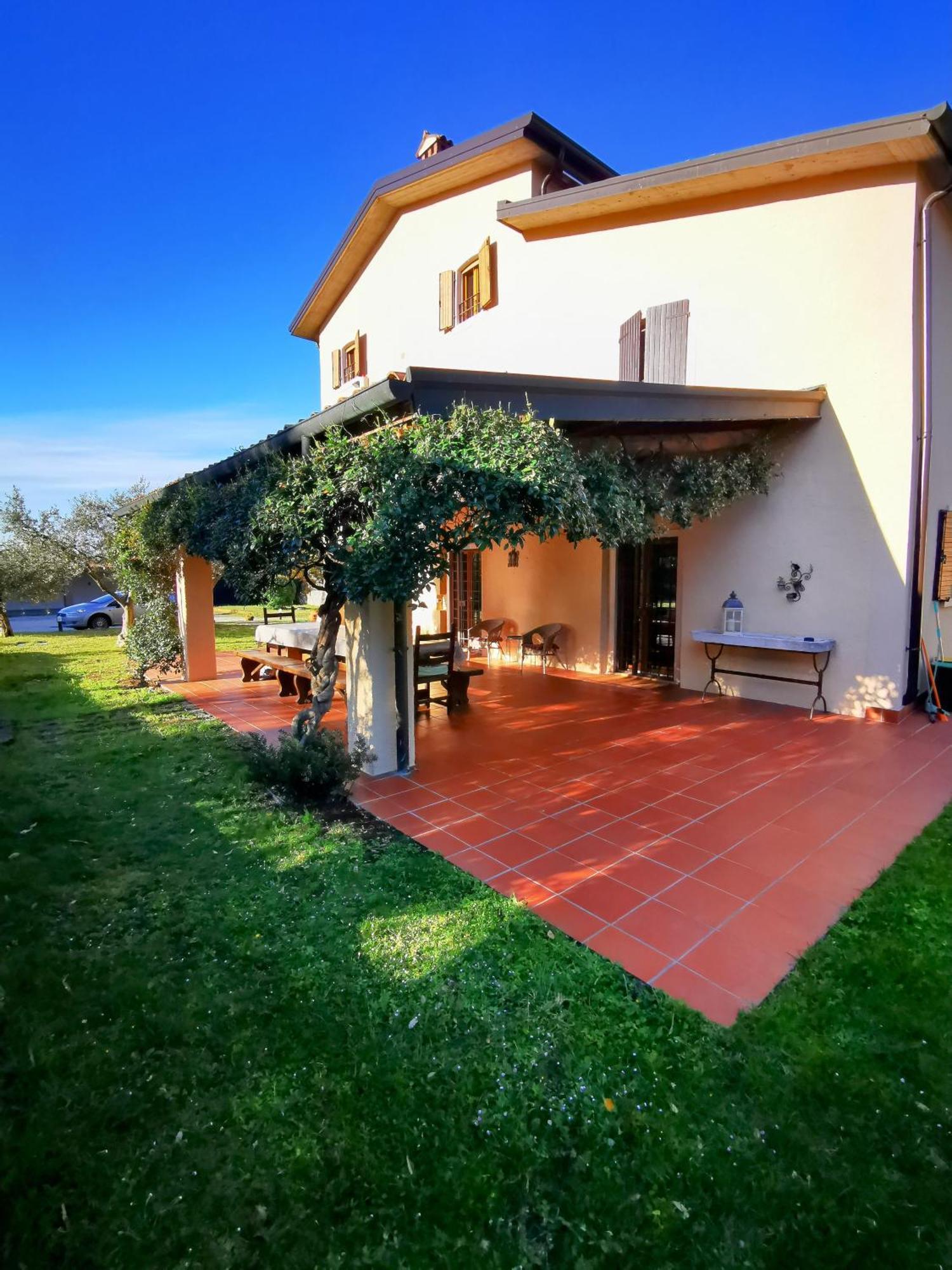 Casa Ghirlanda Con Piscina E Campo Da Tennis Лацизе Экстерьер фото