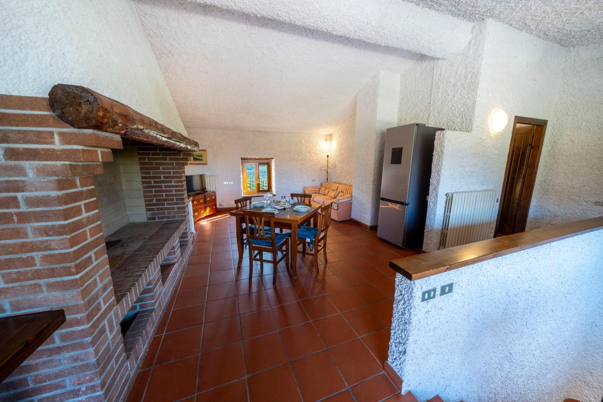 Casa Ghirlanda Con Piscina E Campo Da Tennis Лацизе Экстерьер фото